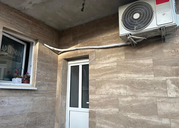 Apartmani & Restoran -S O K O- Sjenica